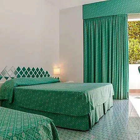 Torre Oliva Szálloda 4*